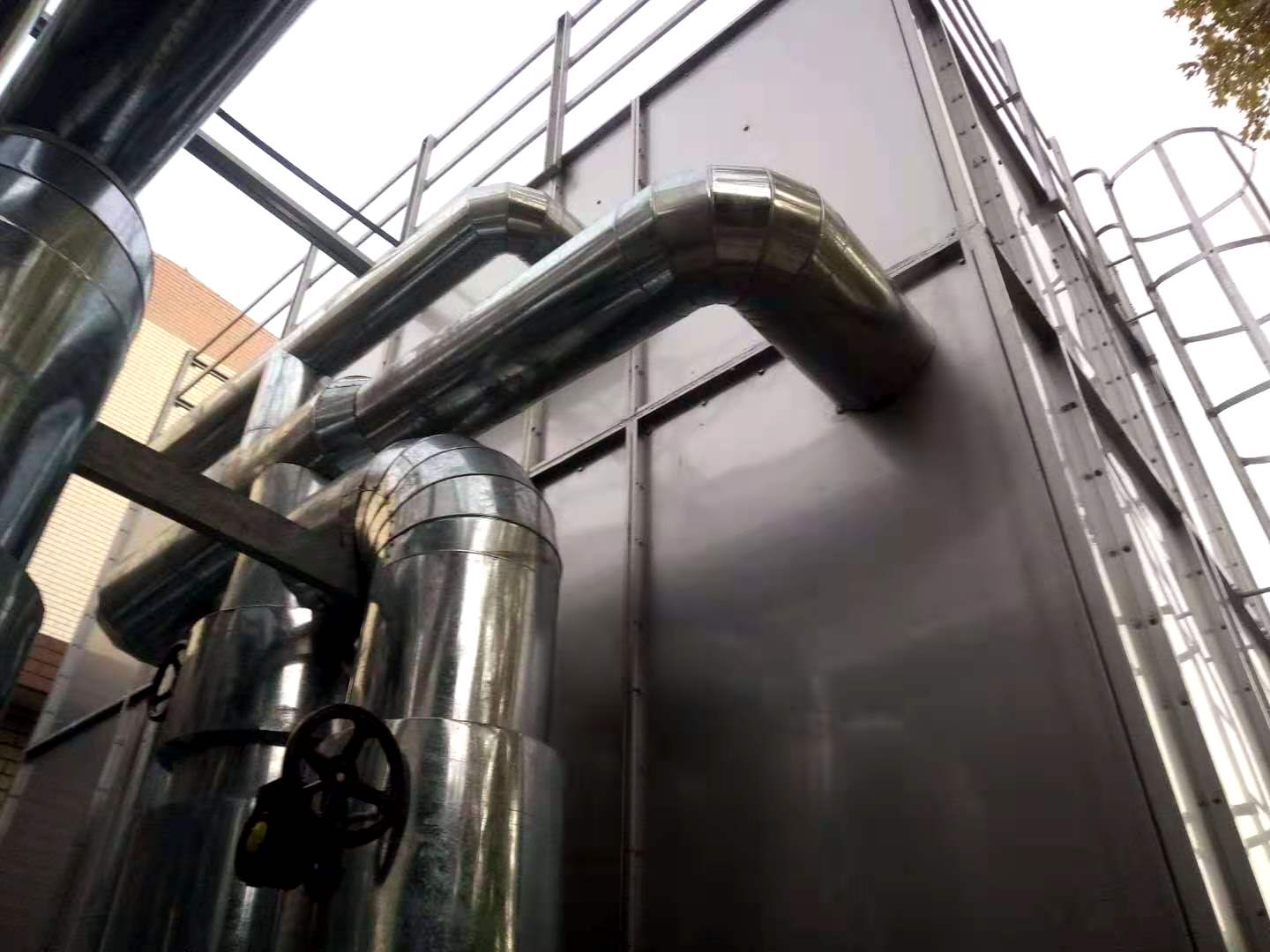 蒸汽<a href=http://www.hztom.com/e/tags/?tagname=%E9%98%80%E9%97%A8%E4%BF%9D%E6%B8%A9%E8%A1%A3 target=_blank class=infotextkey><a href=http://www.hztom.com/e/tags/?tagname=%E9%98%80%E9%97%A8%E4%BF%9D%E6%B8%A9 target=_blank class=infotextkey>閥門保溫</a>衣</a>